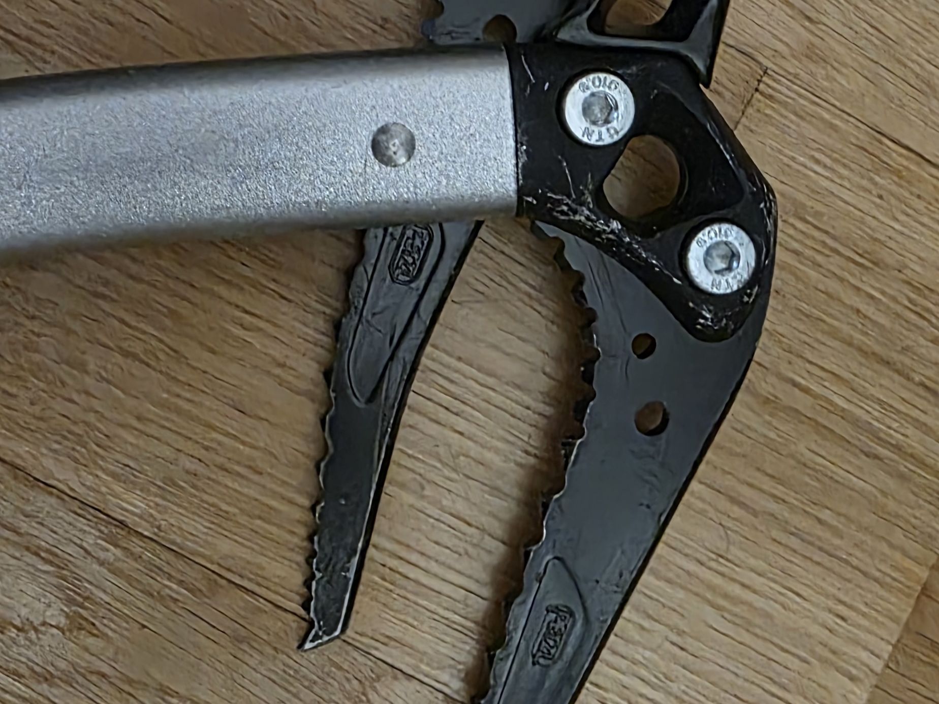 Piolet Petzl Sum tec - Image 1