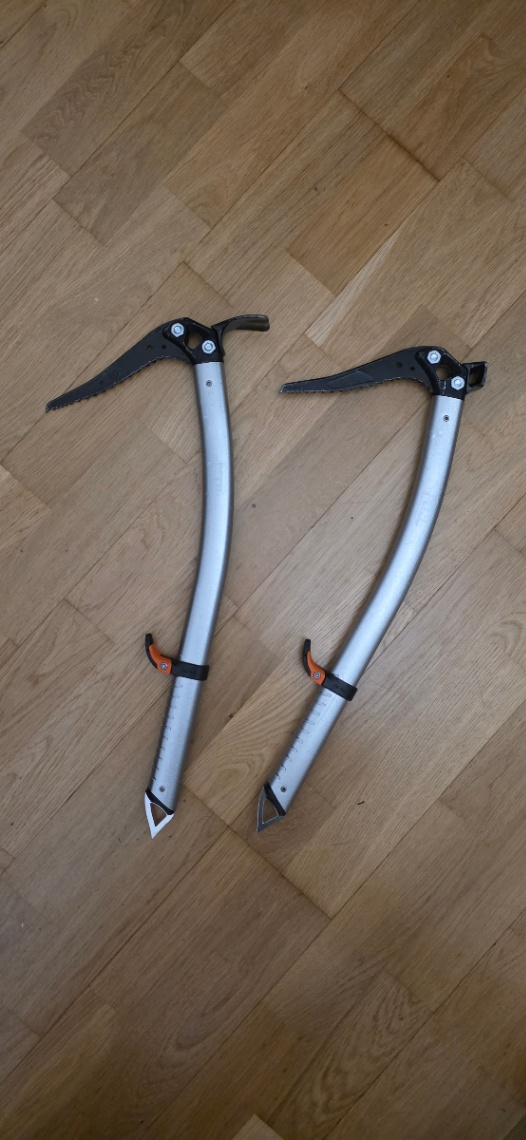 Piolet Petzl Sum'Tec 55cm x2 panne & marteau - Miniature 2